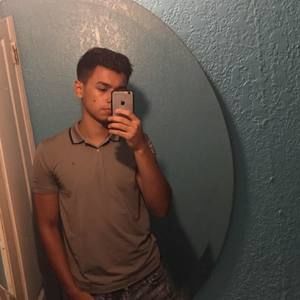 Meet your Posher, Aaron